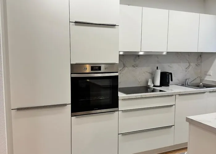 Lino * Швебиш-Халль